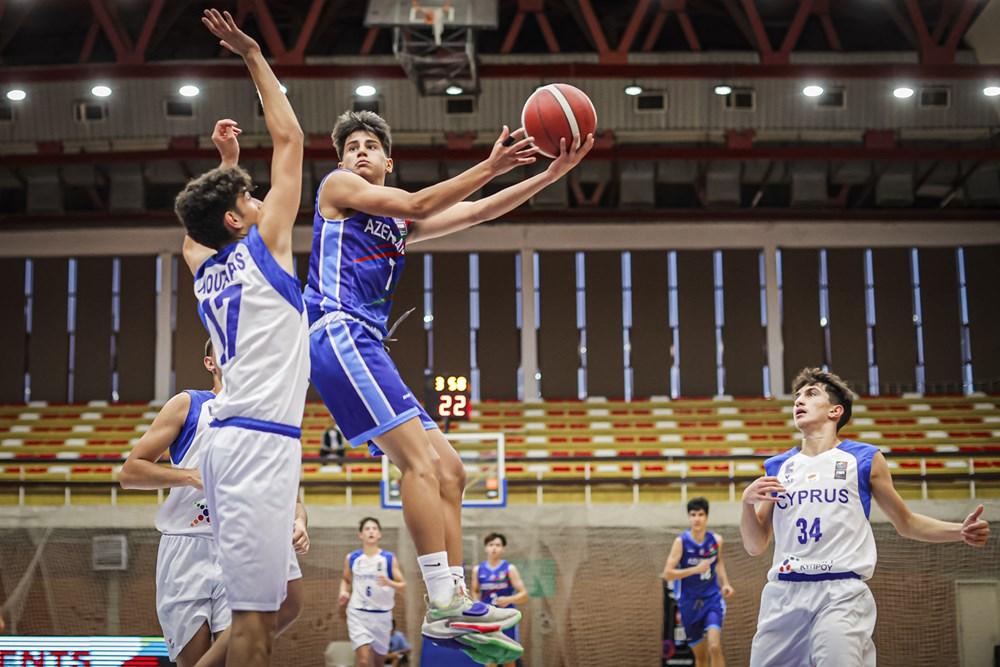 Basketbol millimiz Avropa çempionatının gümüş medalına sahib çıxdı